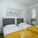 Apartment Dora