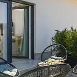 Dora Apartment