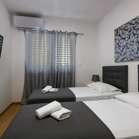 Dora Apartament Pula